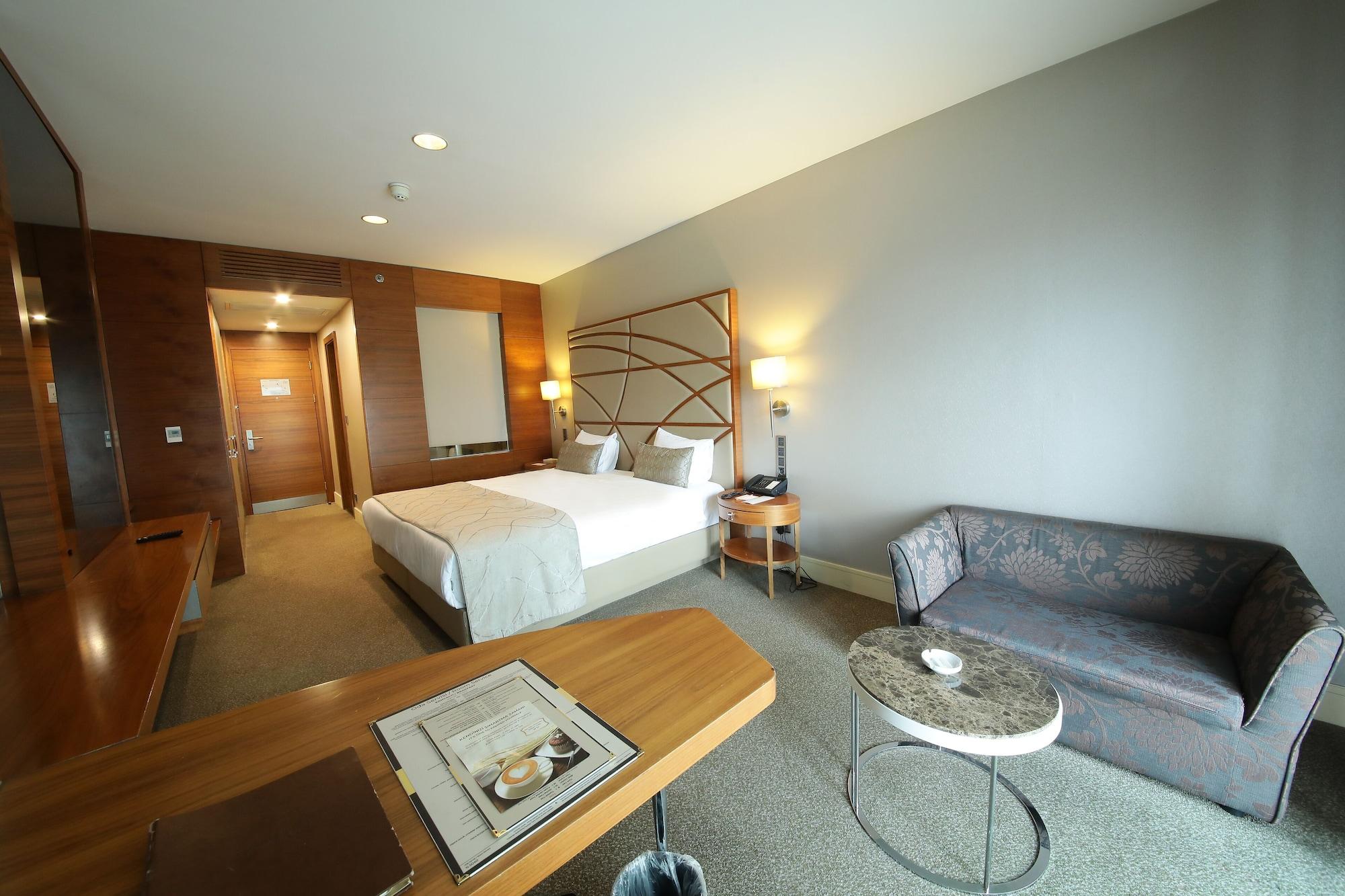 Cevahir Hotel Istanbul Asia מראה חיצוני תמונה A room at the hotel