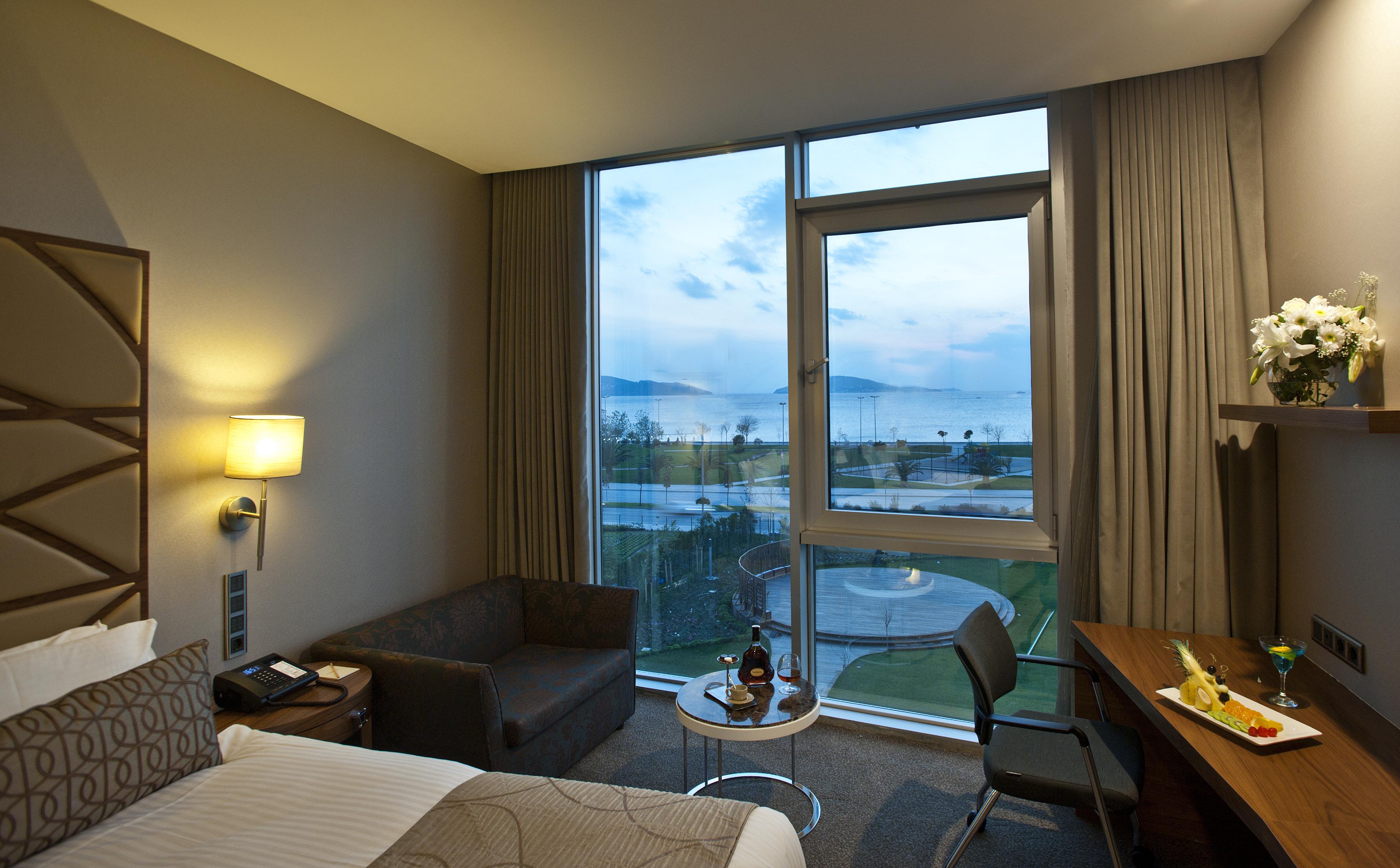 Cevahir Hotel Istanbul Asia מראה חיצוני תמונה A room at the hotel