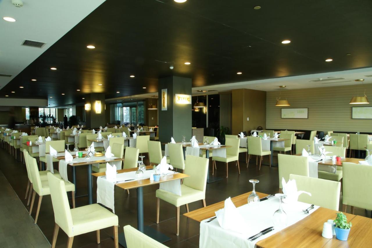Cevahir Hotel Istanbul Asia מראה חיצוני תמונה The restaurant