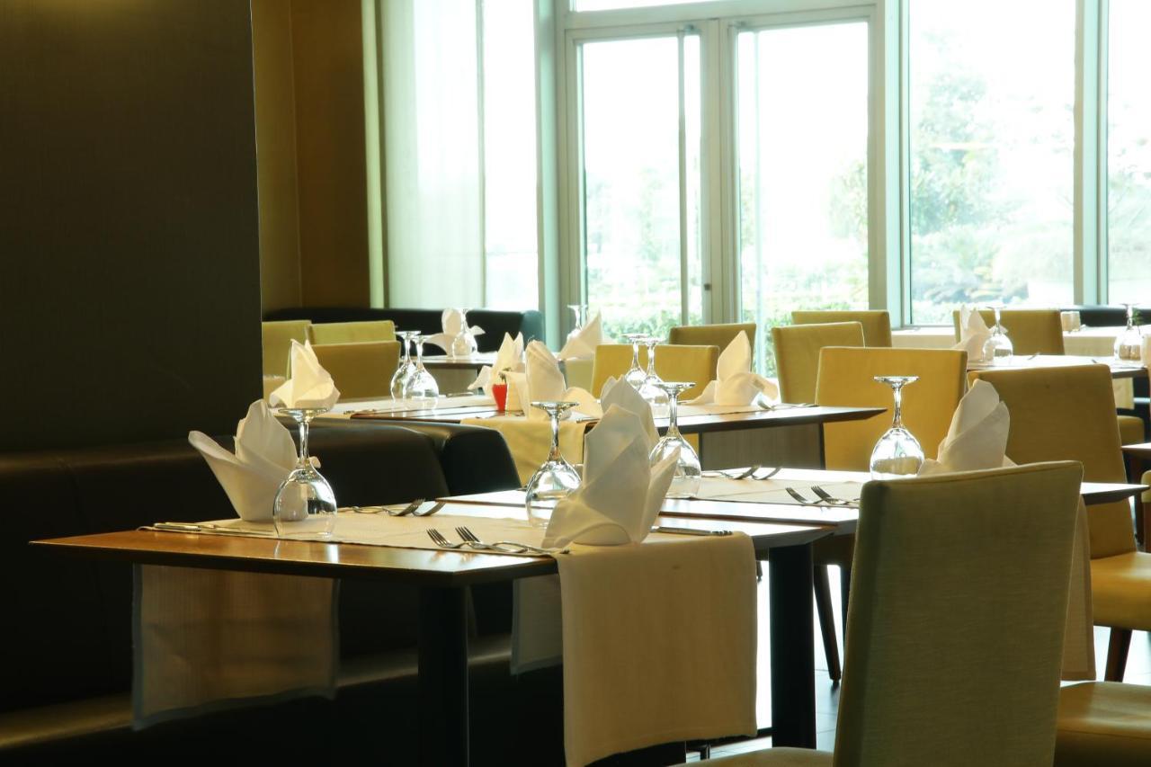 Cevahir Hotel Istanbul Asia מראה חיצוני תמונה The restaurant